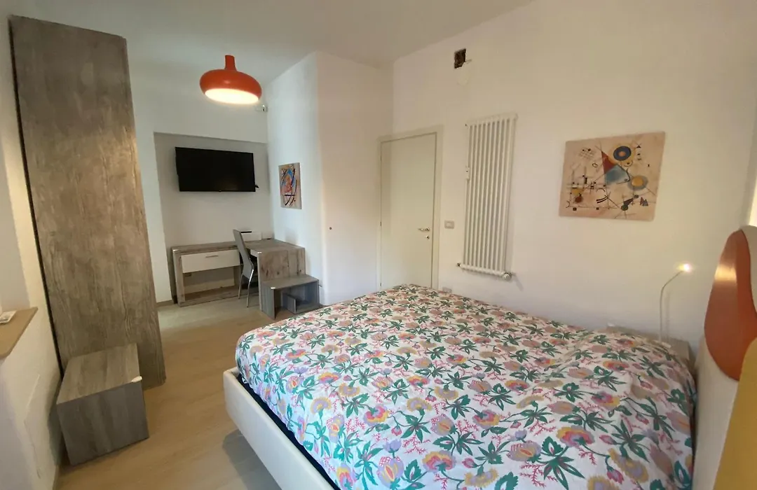 Home In Trastevere With Garage-1